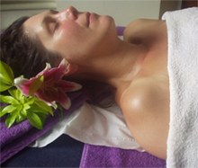 ACUPRESSURE FACIAL MASSAGE